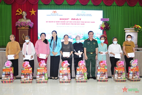 Bộ tư lệnh TP Hồ Chí Minh phối hợp tổ chức họp mặt kỷ niệm ngày thành lập Hội Liên hiệp Phụ nữ Việt Nam